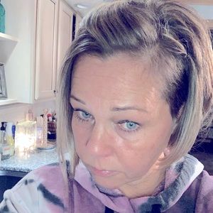 Meet your Posher, Janet